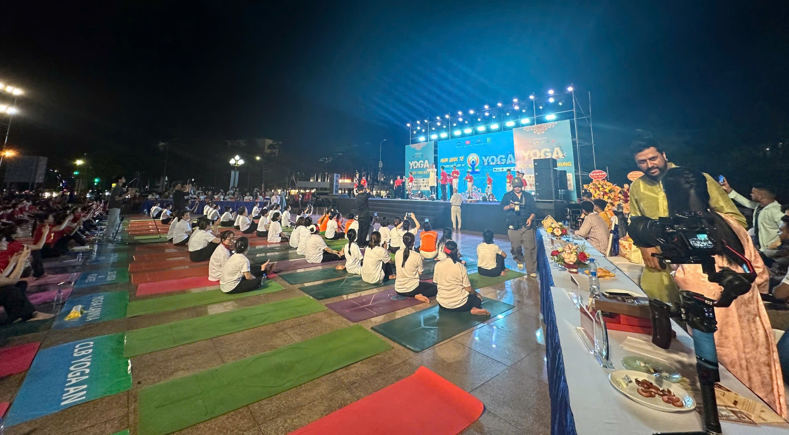 Hindi Diwas 2025 & Sweet Sixteen: Khởi đầu kỳ diệu của Nguyễn Khắc Hưng