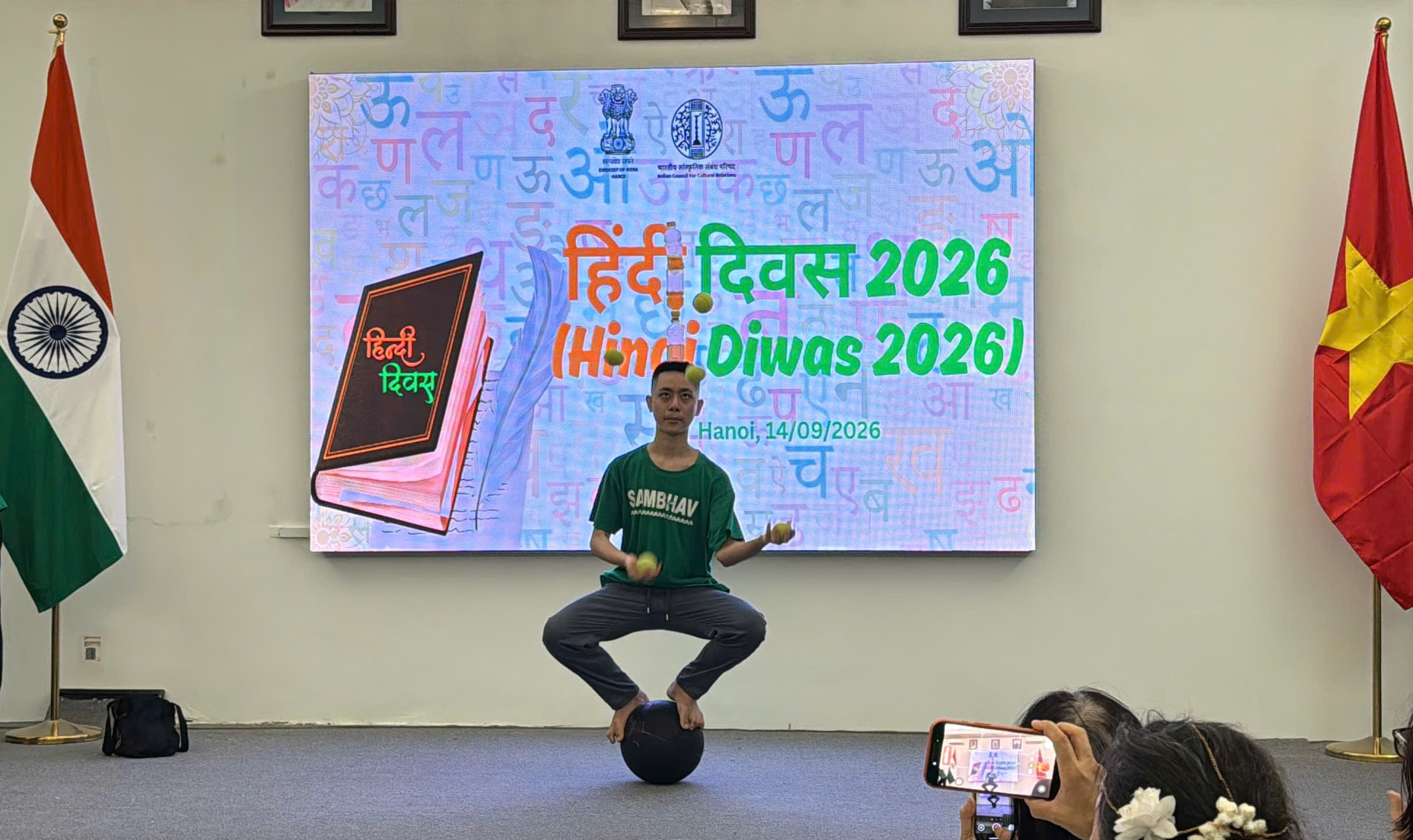 🇻🇳🤝🇮🇳 T&Acirc;M VIỆT GIAO LƯU, BIỂU DIỄN TẠI NG&Agrave;Y TIẾNG HINDI