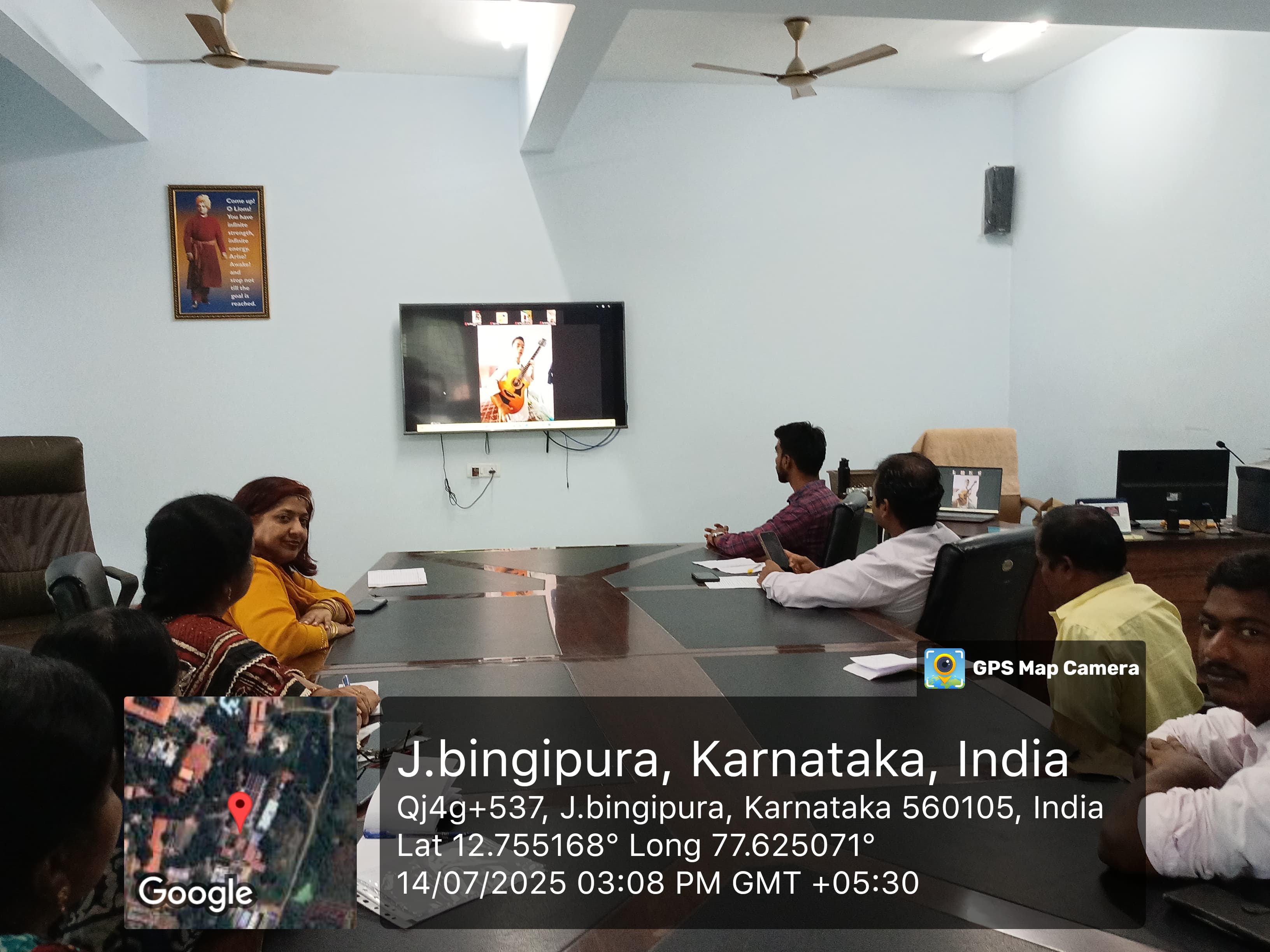 Hindi Diwas 2025 & Sweet Sixteen: Khởi đầu kỳ diệu của Nguyễn Khắc Hưng