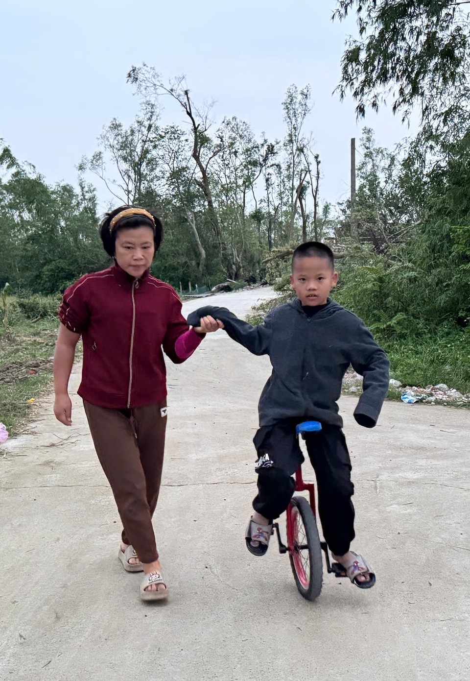 THE QUANTUM HUMAN & THE QUANTUM SOCIETY