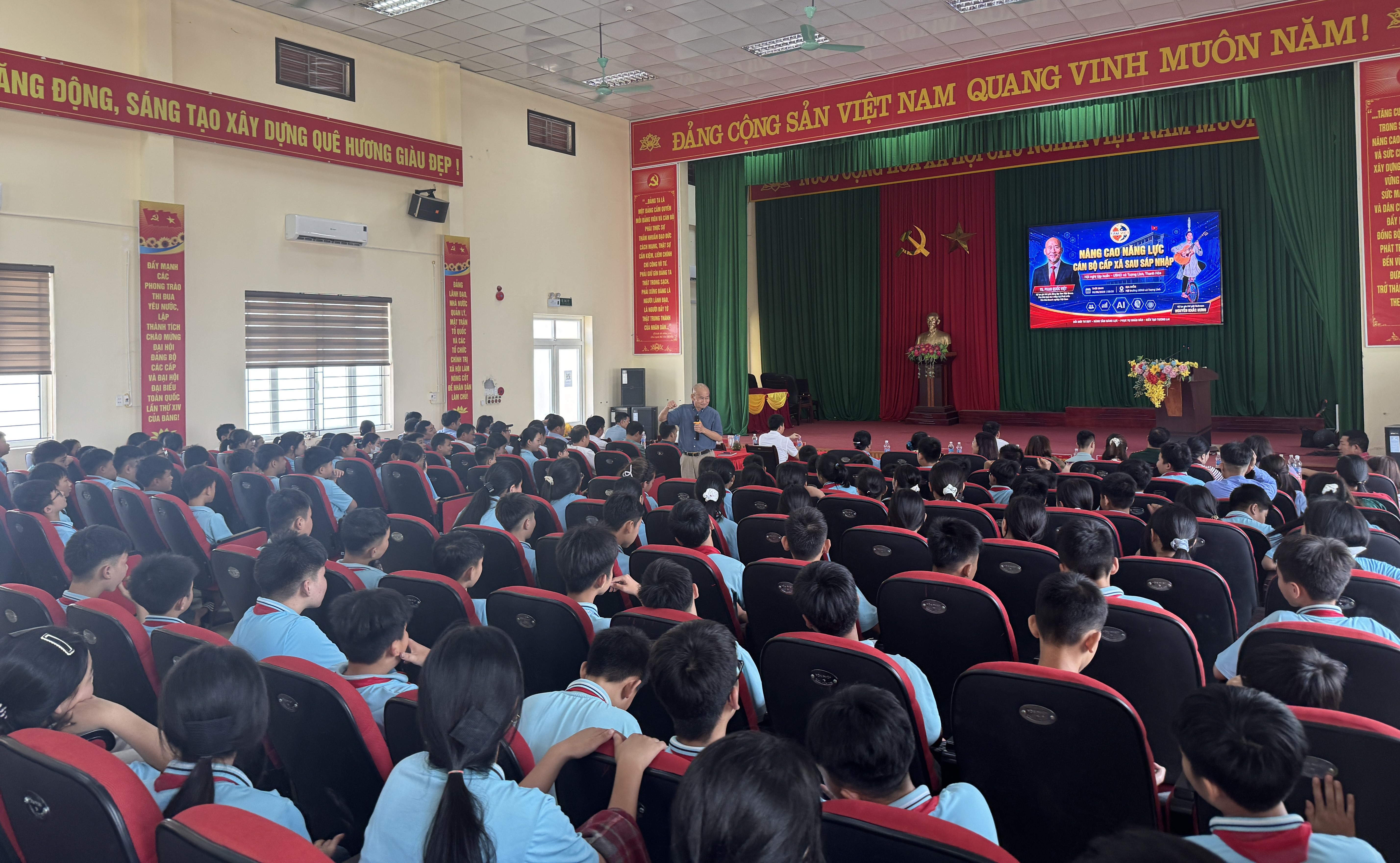 Đảng ủy x&atilde; Tường Lĩnh - N&acirc;ng cao năng lực c&aacute;n bộ cấp x&atilde; sau s&aacute;t nhập